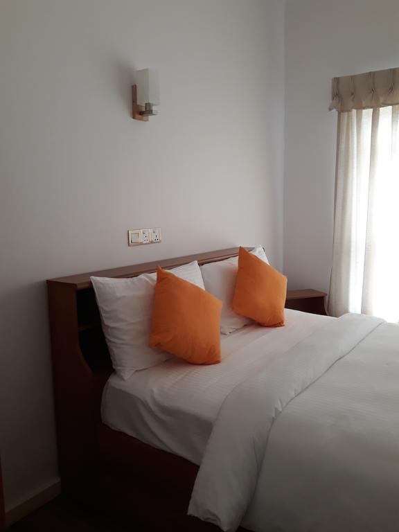 Hotel Andora Nuwara Eliya Extérieur photo